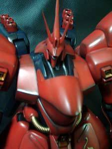 □B-CLUB 1/100スケール 《MSN－04 サザビー》: P,N