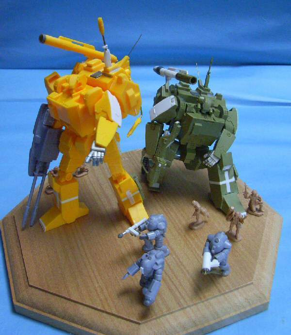 グンゼ産業＆アオシマ 1/72ムゲン・キャリバー＆量産型